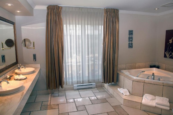 Hotel Brossard image 57